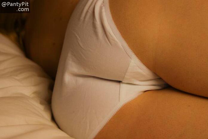 Amateur girl in white cotton panties